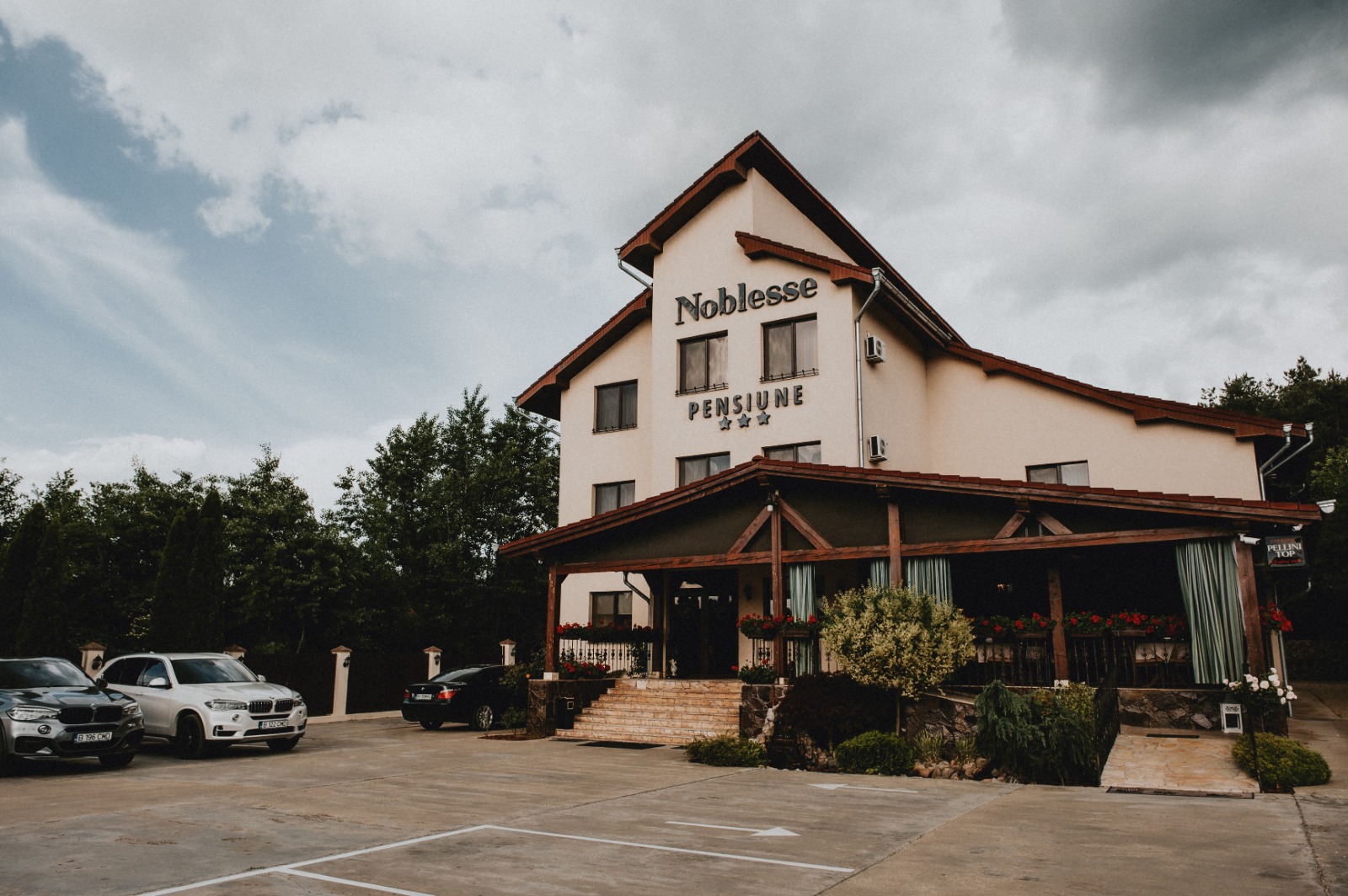 Pensiunea_Noblesse_Exterior